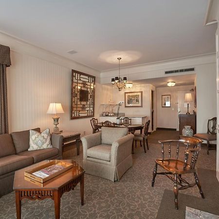 O.Henry Hotel Грийнсбъро Екстериор снимка